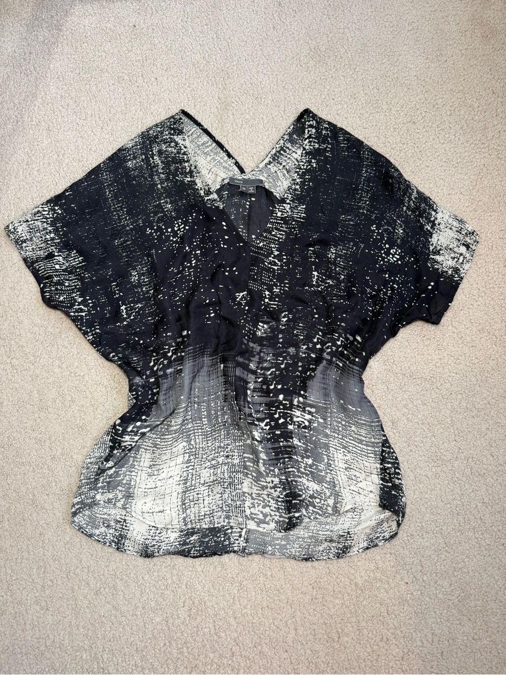 Vince Silk Short-Sleeve V-Neck Blouse